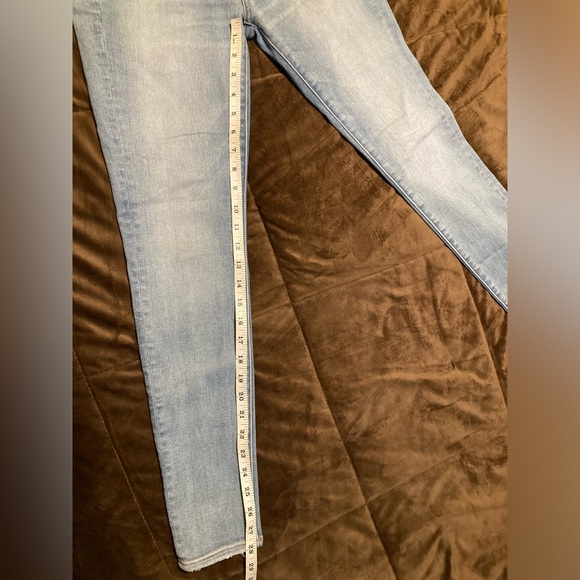 American Eagle, size 6 regular, light blue rinse, cute and comfy jeggings - Picture 7 of 8